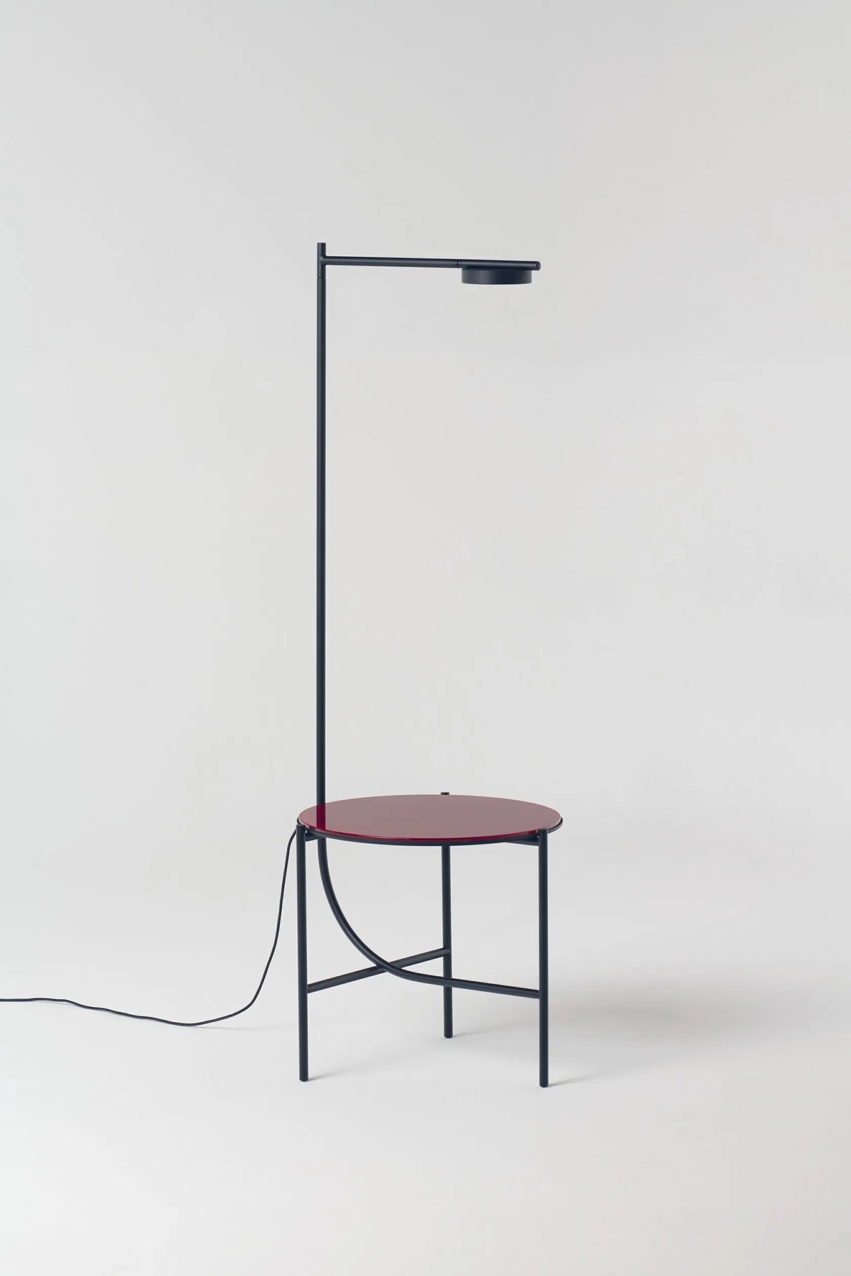 Igram red glass lamp + table