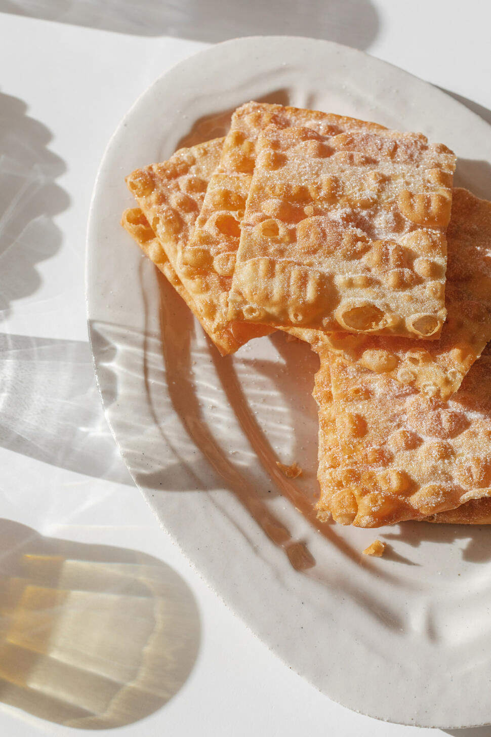 Oval Dish M Refectory Sand Gloss