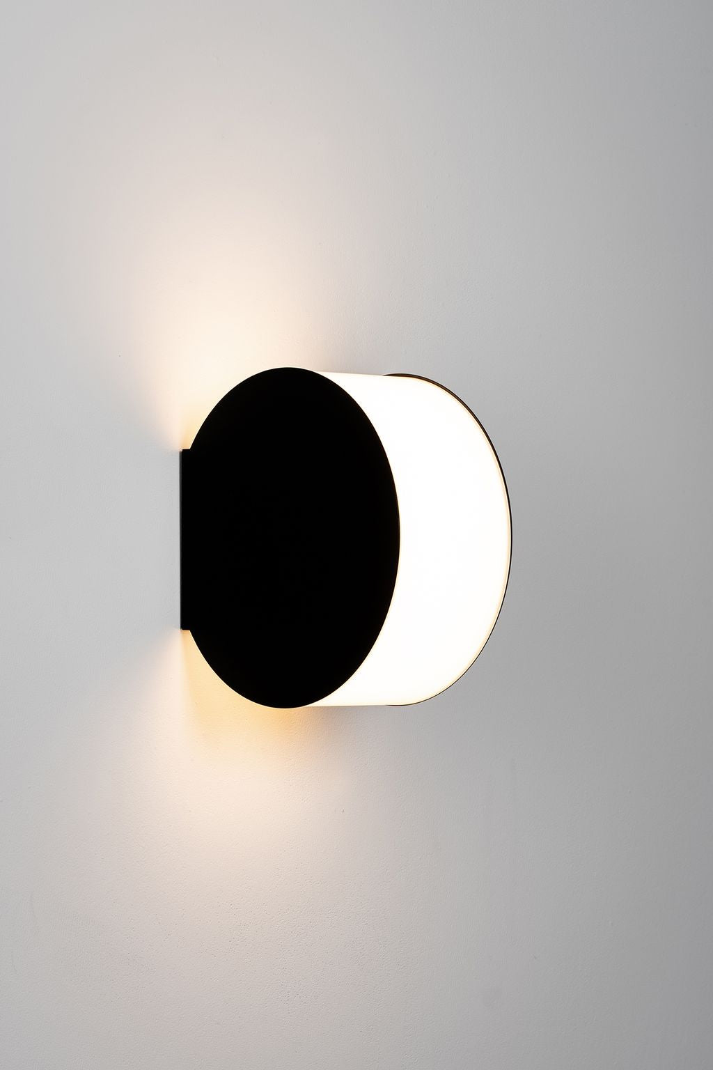 Ili Ili Coney Cone Suspension