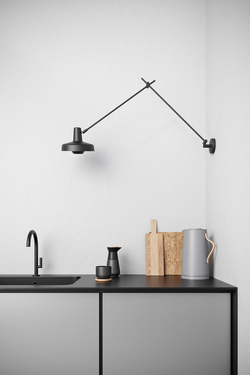 Arigato Lange Zwarte Muur