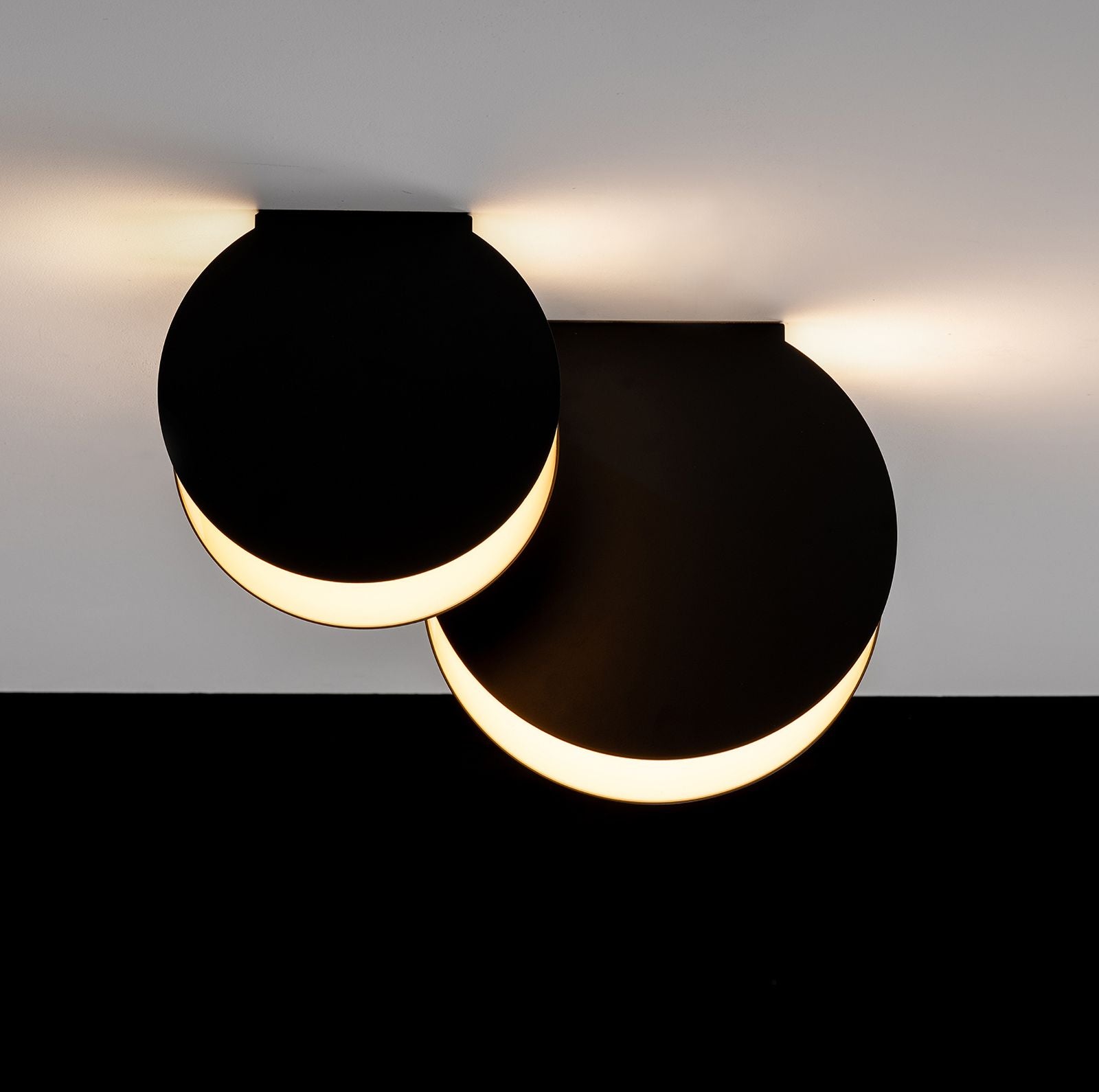 Ili Ili Coney Cone Suspension