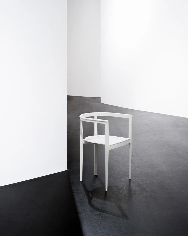 Elé white beech chair