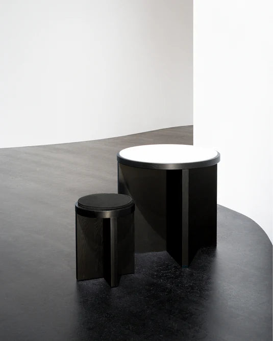 Tabouret noir avec coussin noir Tabu