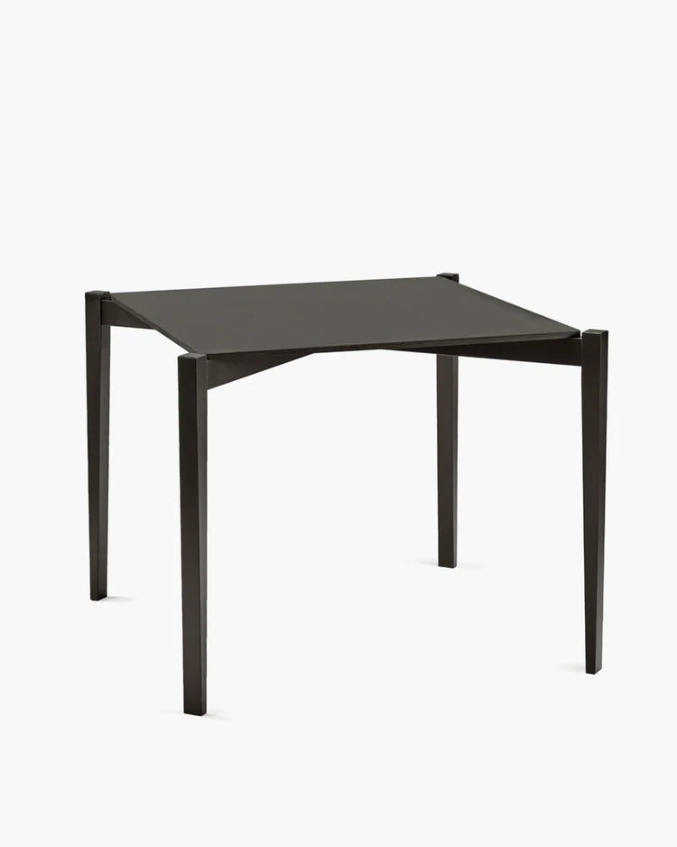 Table carrée chêne brun Eloïs