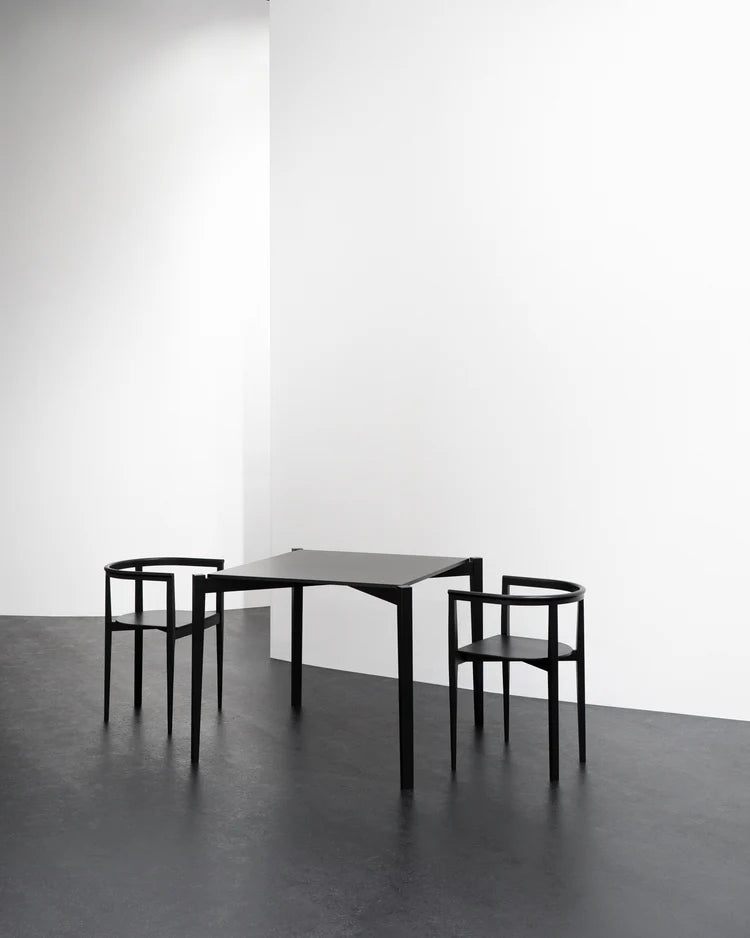 Table carrée chêne brun Eloïs