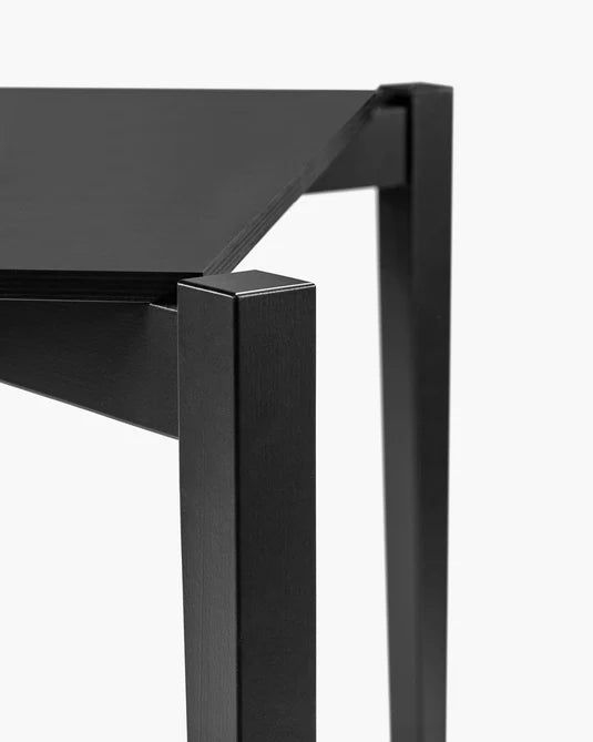 Eloïs black beech square table