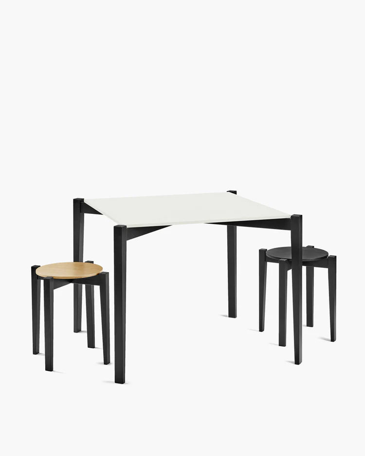Table carrée hêtre noir/blanc cassé Eloïs