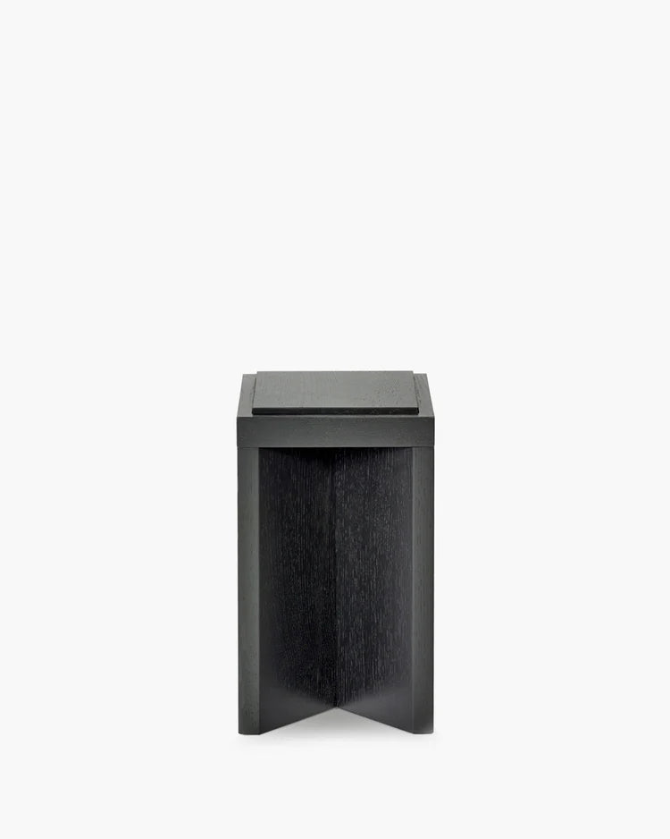 Table d'appoint chêne noir Kubé 4