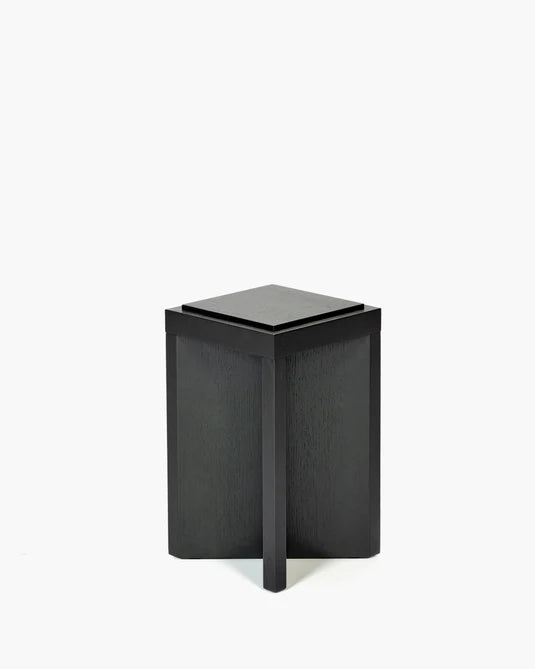 Table d'appoint chêne noir Kubé 4