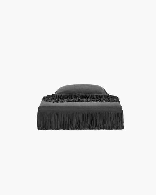 Pouf L noir avec franges noires Frin
