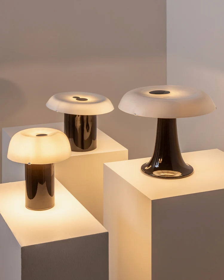 Céline 02 Zwart/Wit Tafellamp