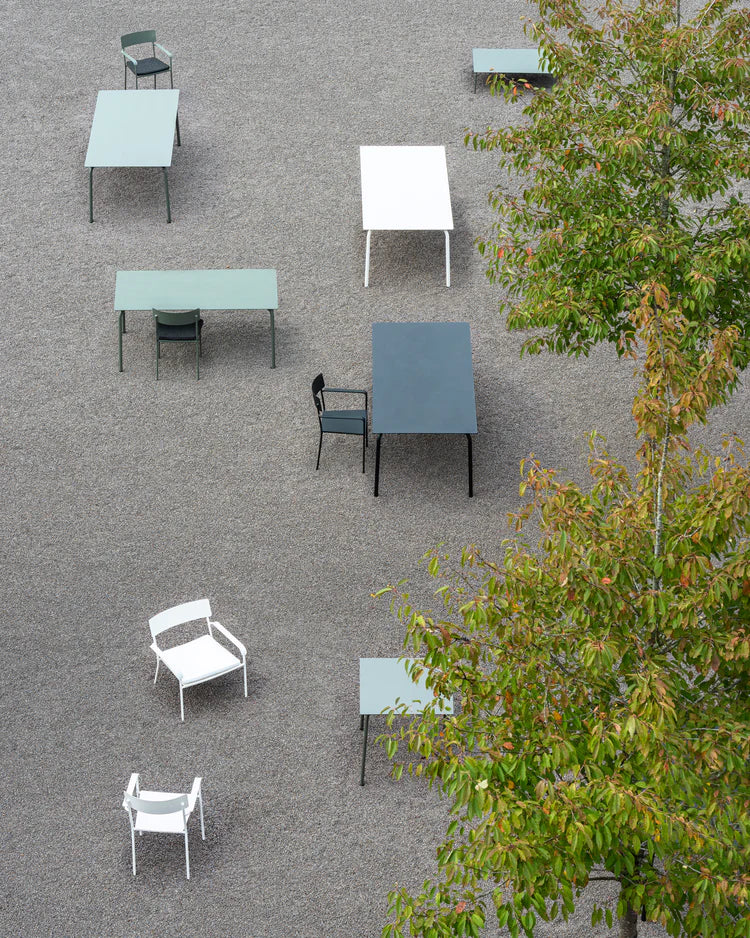 Table à manger d'extérieur M August Vert