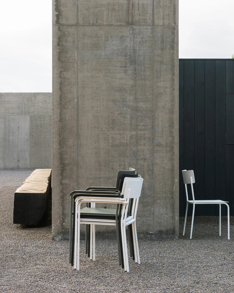 August S Sand Buitenstoel met Armleuning