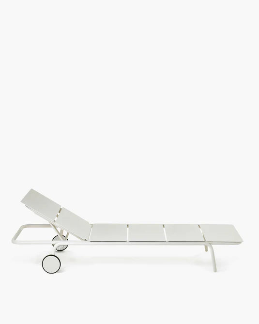 Auguste Sable aluminum deckchair