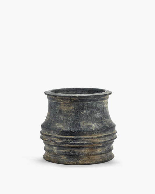 Mesa 01 M Black Planter