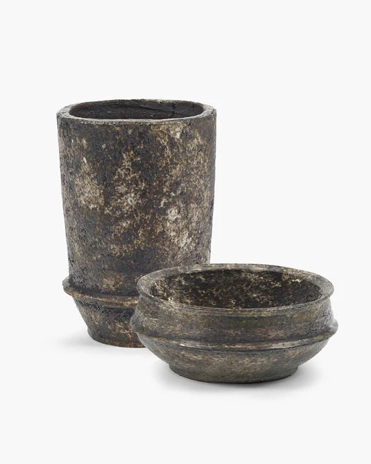 Planter 02 M dark brown Dune