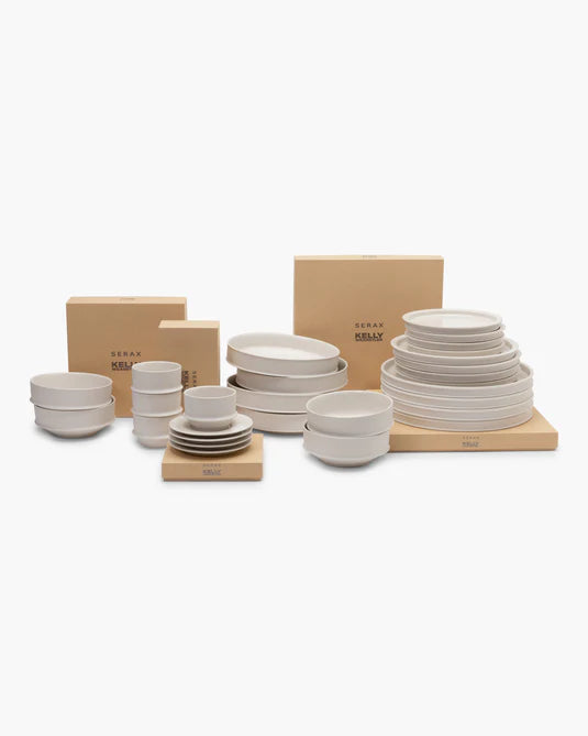 Complete set van 28 albasten stukken uit een collectie