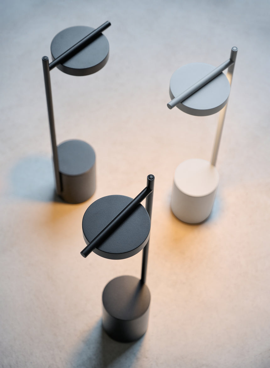 Igram I brass table lamp