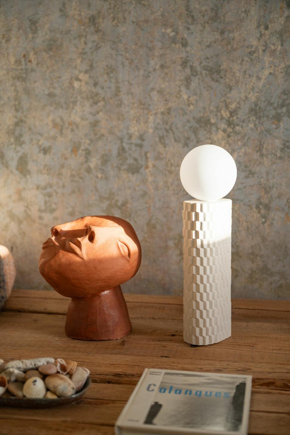 L Sillage Shell Lamp