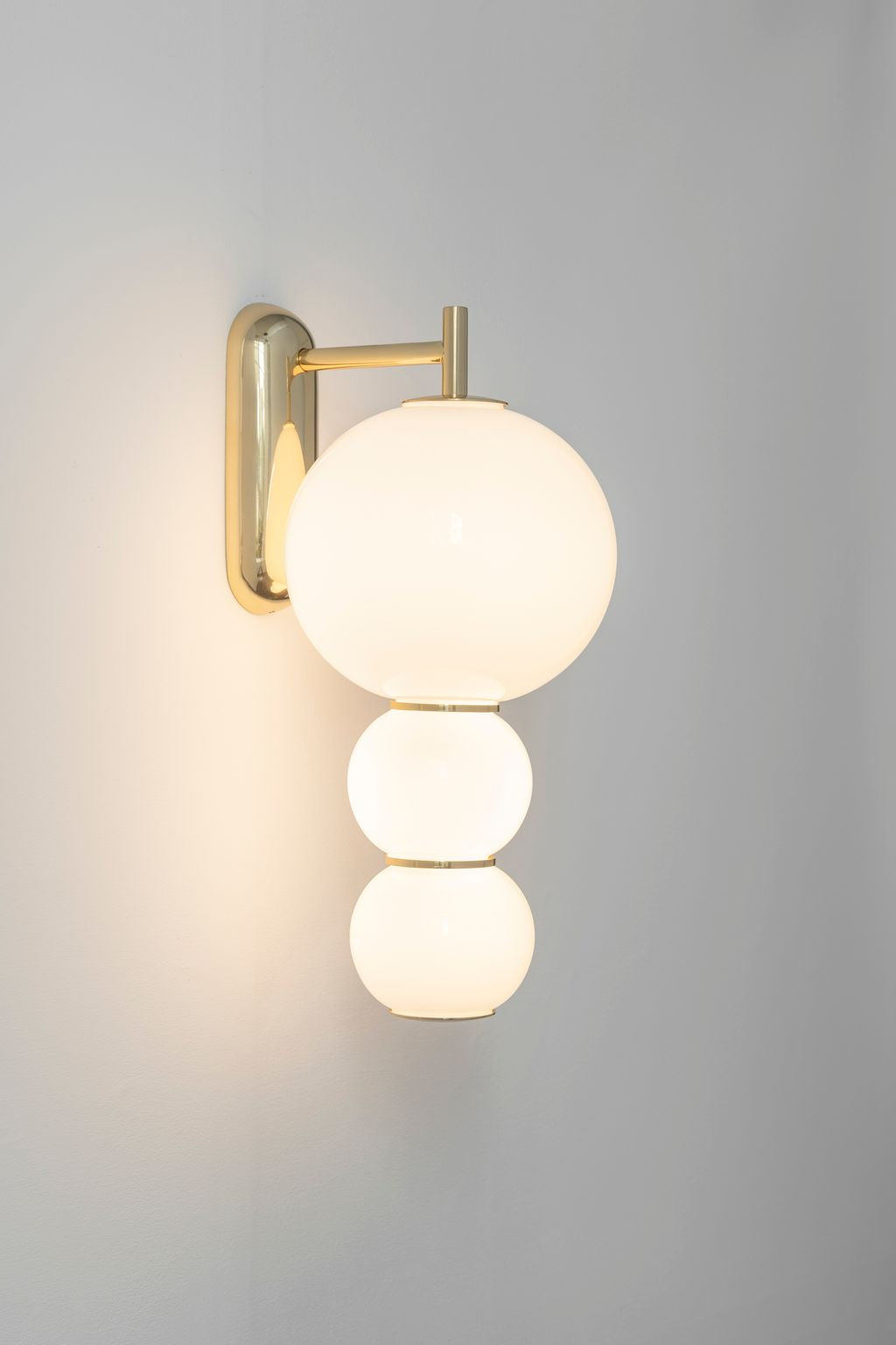 Ili Ili Coney Cone Suspension