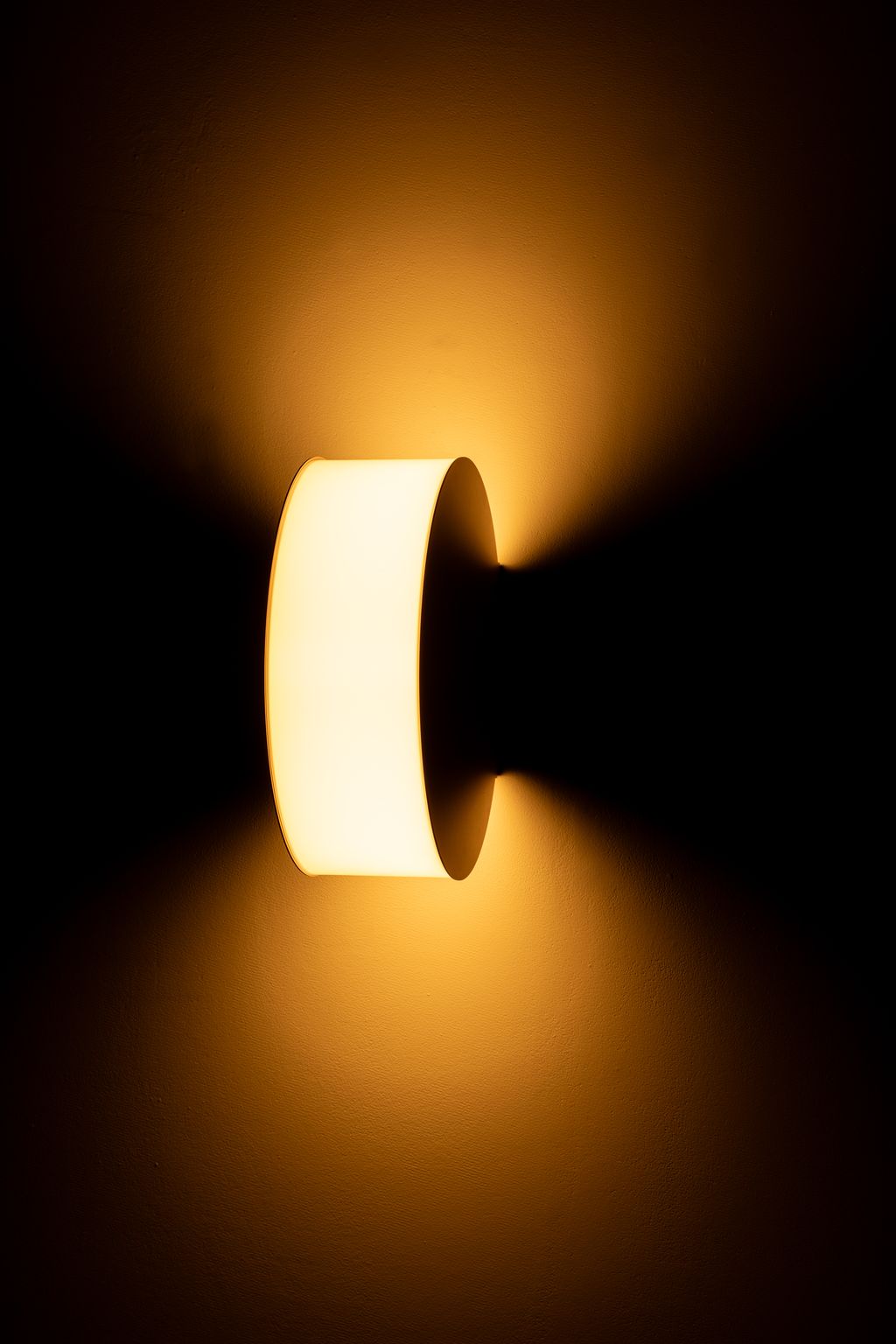 Ili Ili Coney Cone Suspension