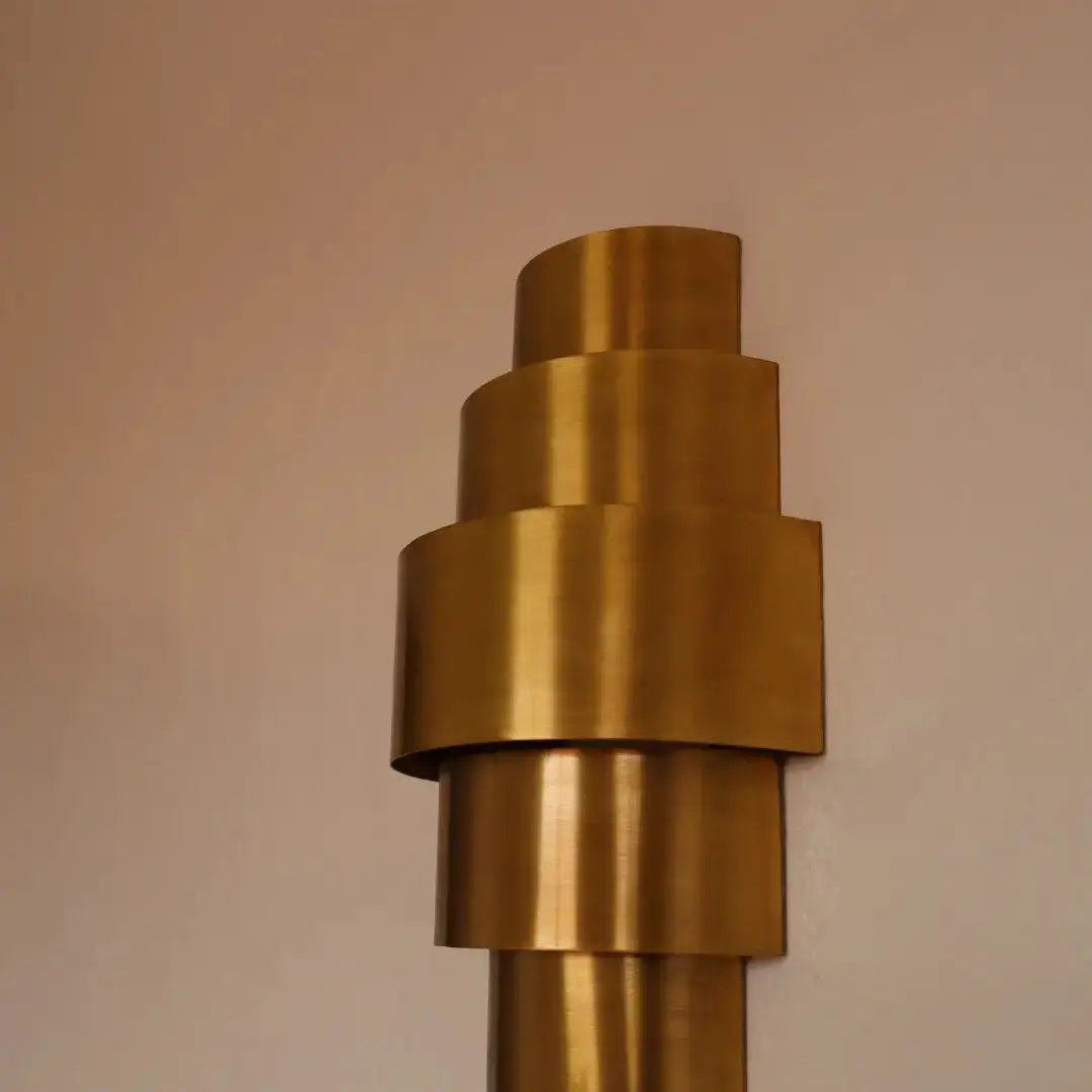 Bella messing wandlamp