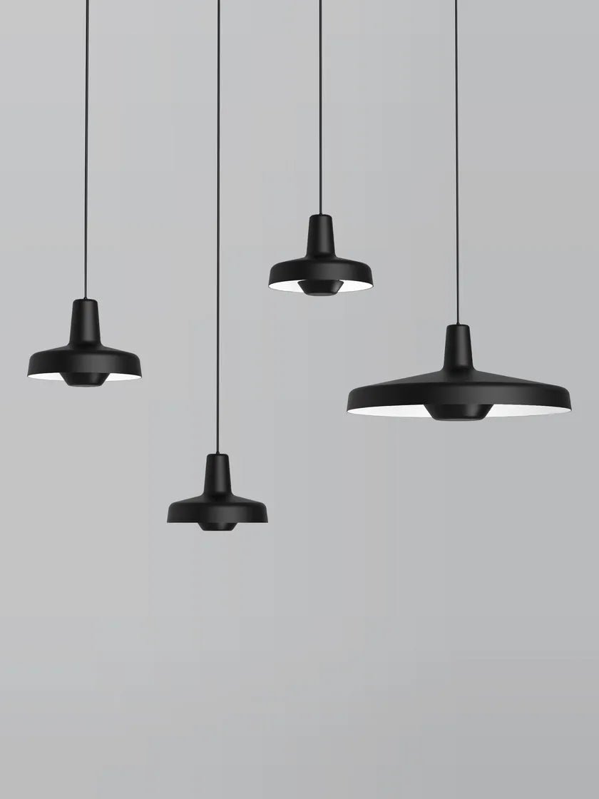 Arigato black suspension