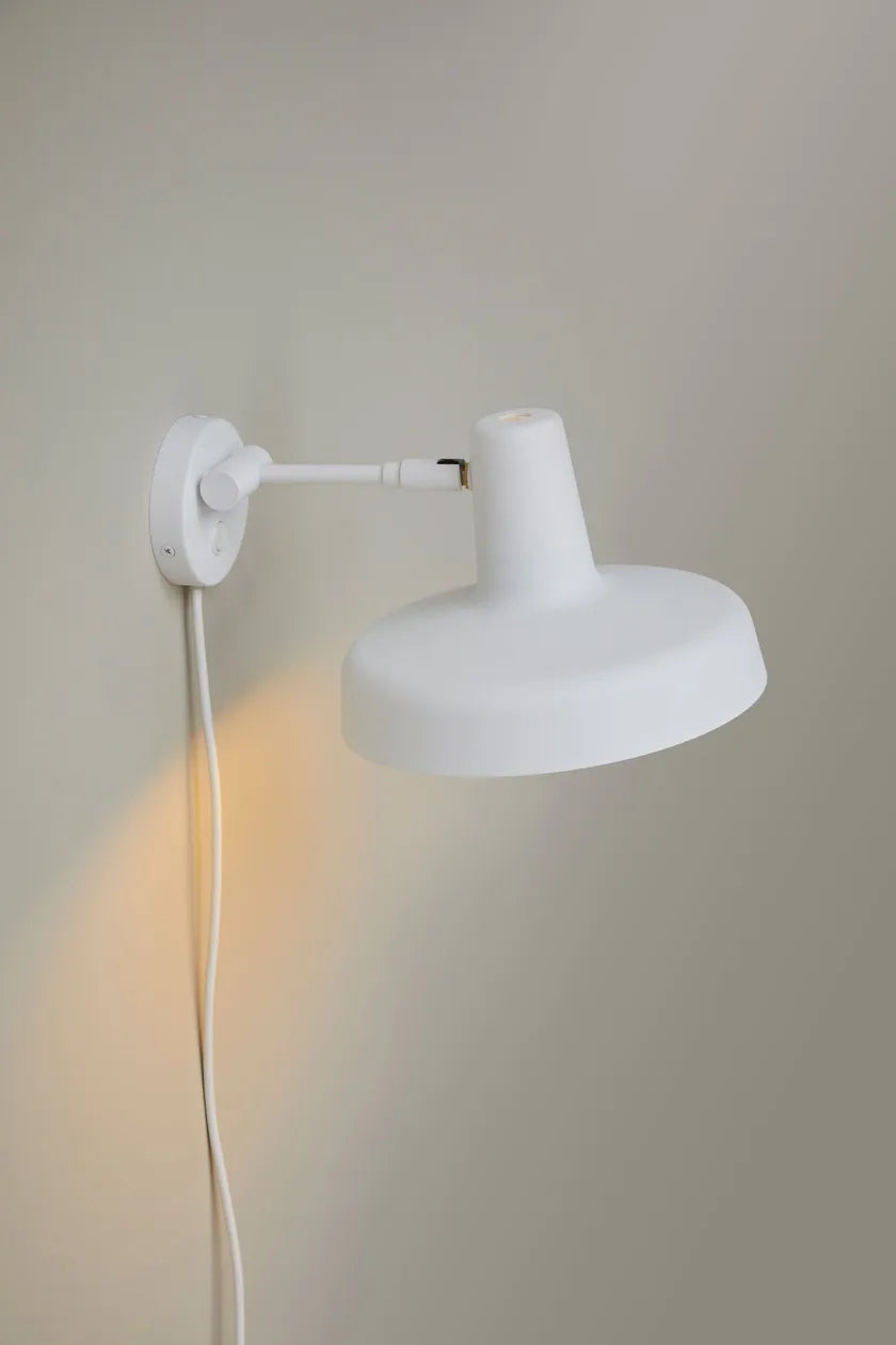 Wall Arigato Extra Court Switch red