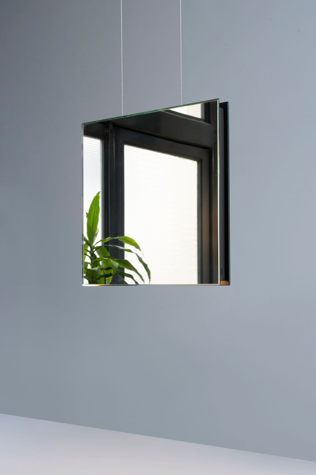 Ili Ili Coney Cone Suspension
