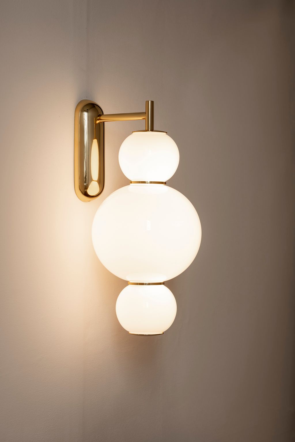 Ili Ili Coney Cone Suspension