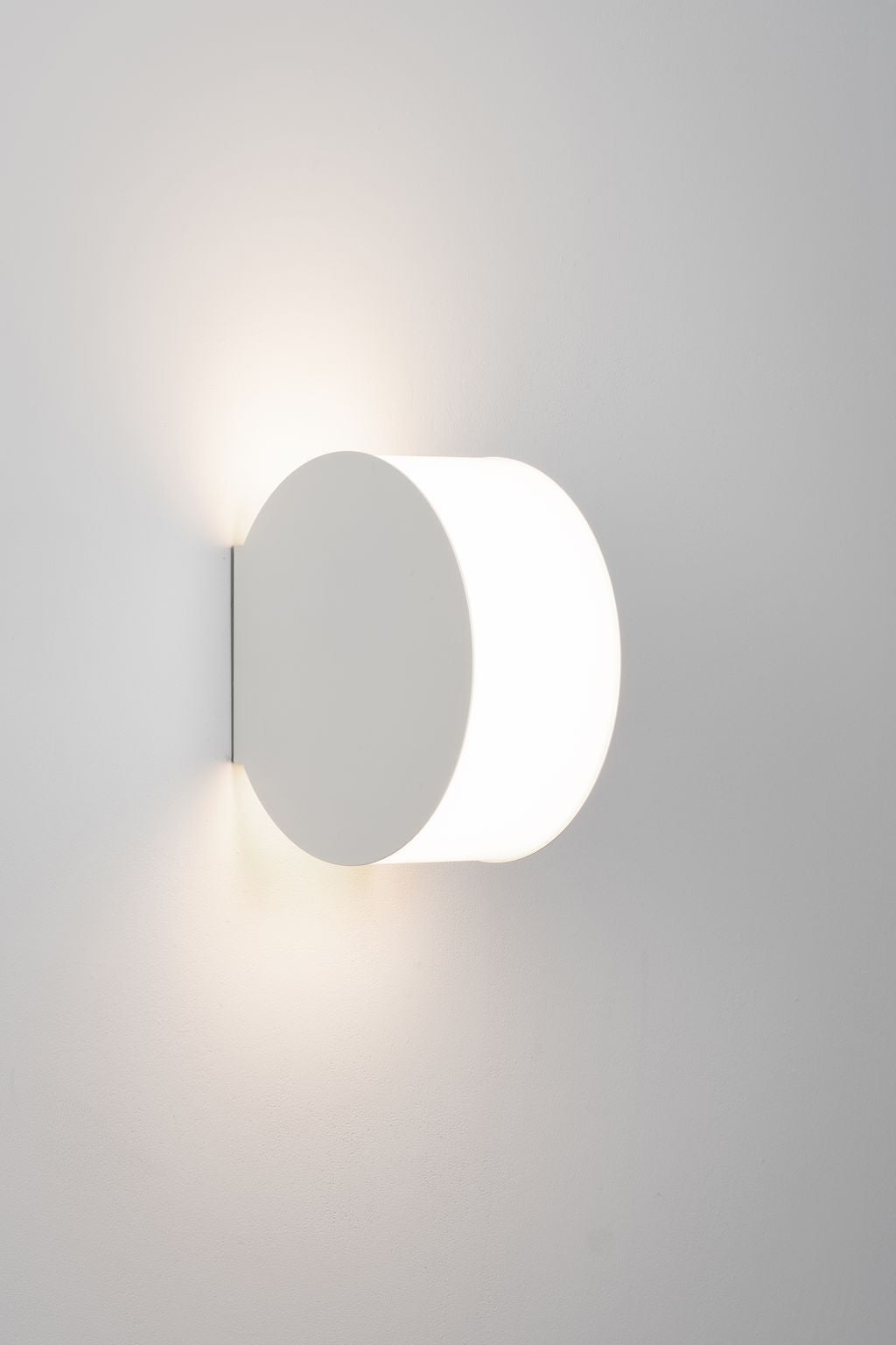 Ili Ili Coney Cone Suspension