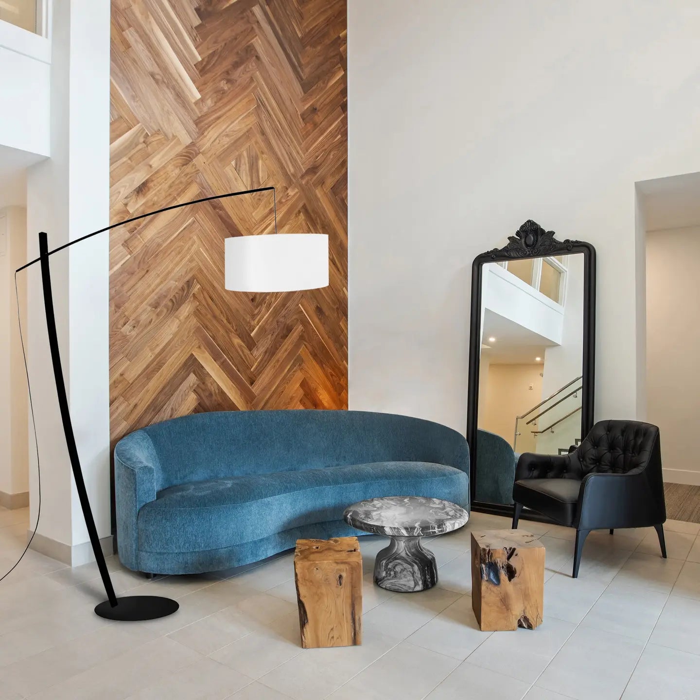 Cavalaire arc floor lamp