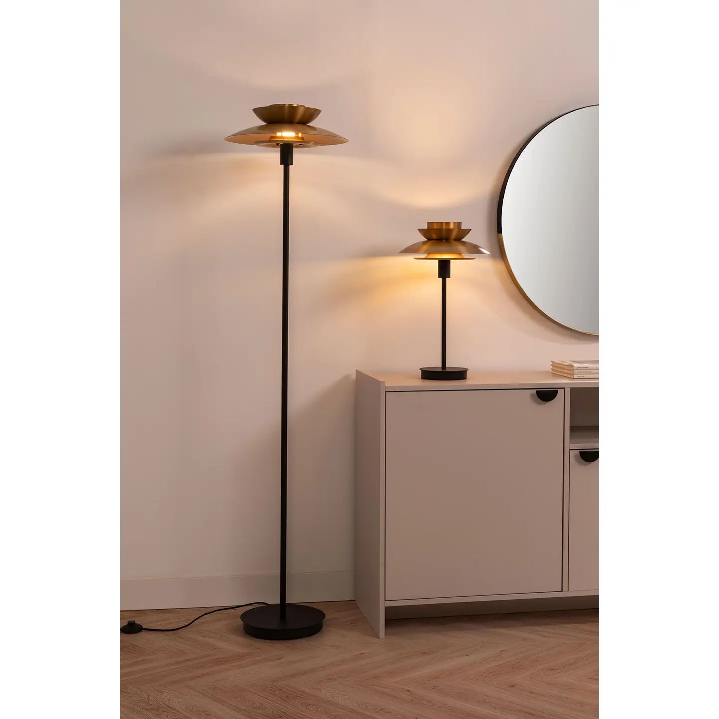 Dina table lamp