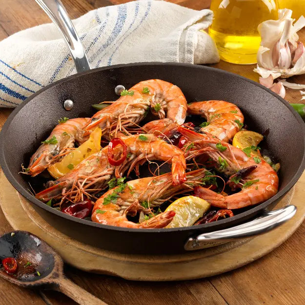 Britania 28cm cast iron frying pan