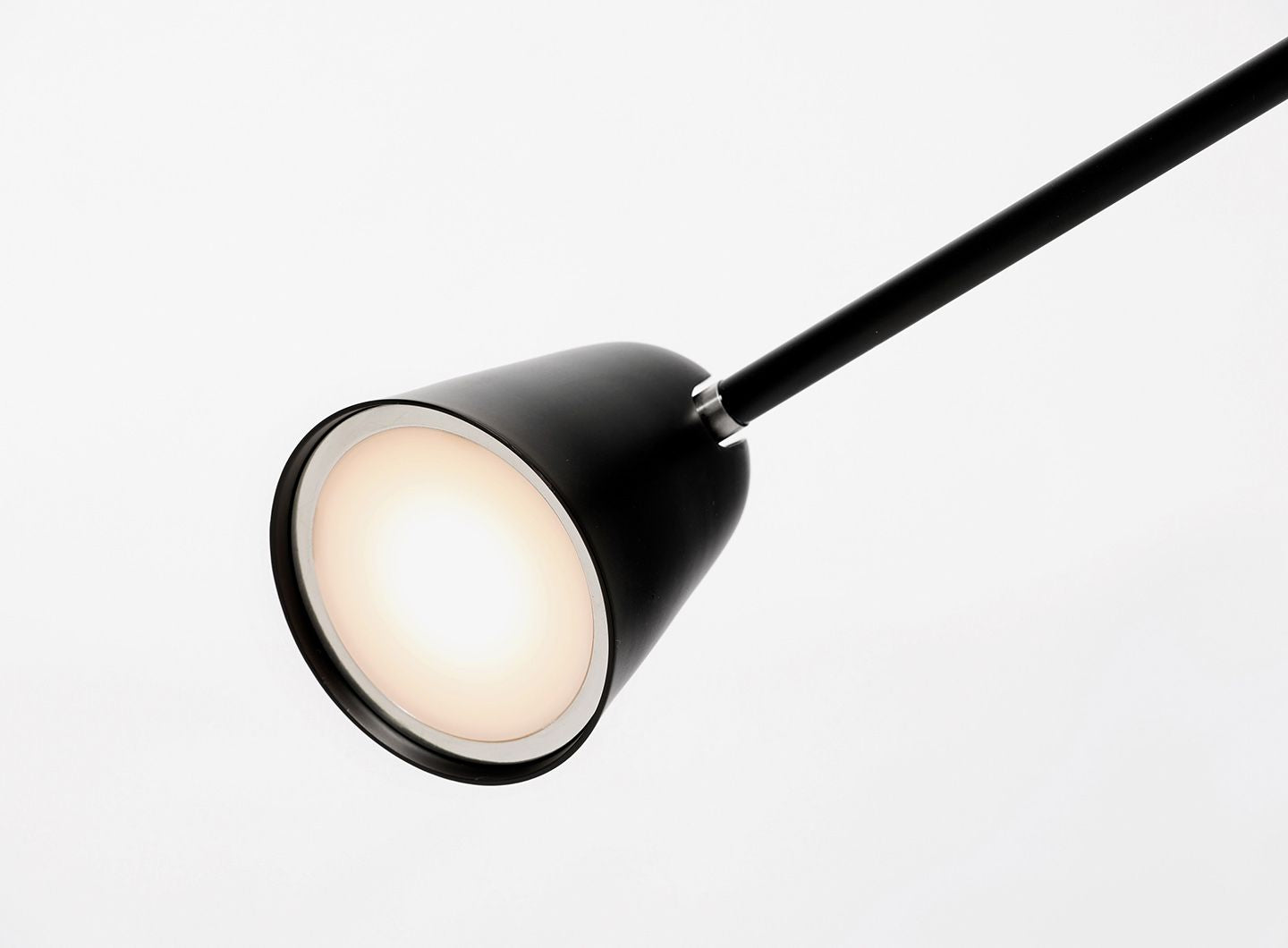 Ili Ili Coney Cone Suspension