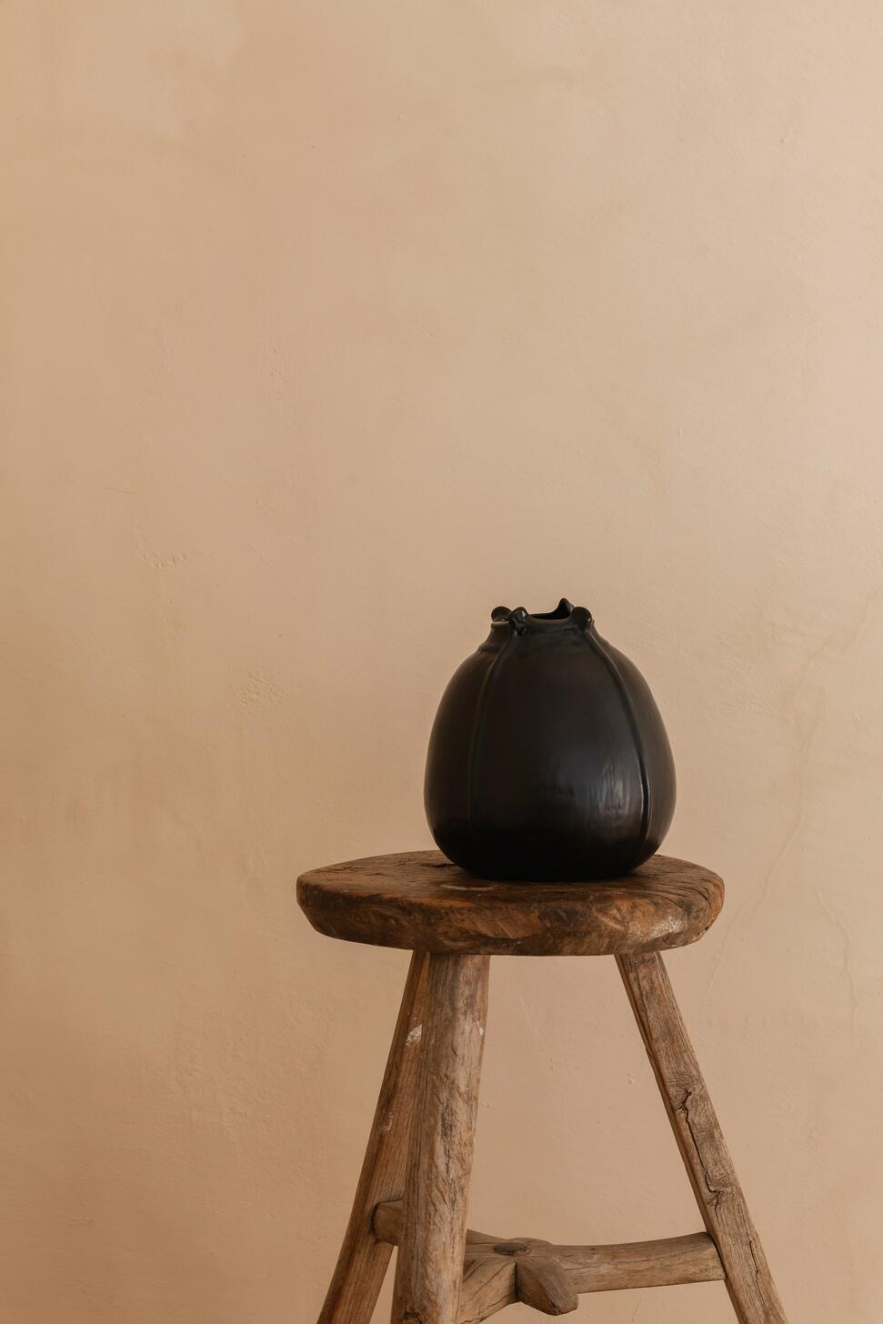Black Seed Vase