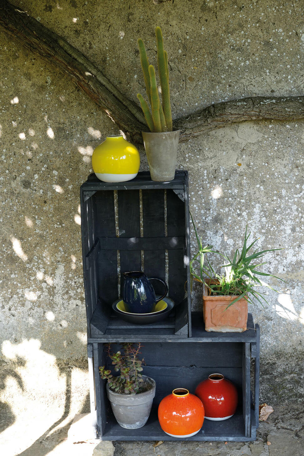 Lemon Medlar Vase