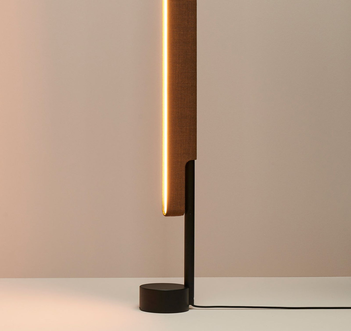Ili Ili Coney Cone Suspension