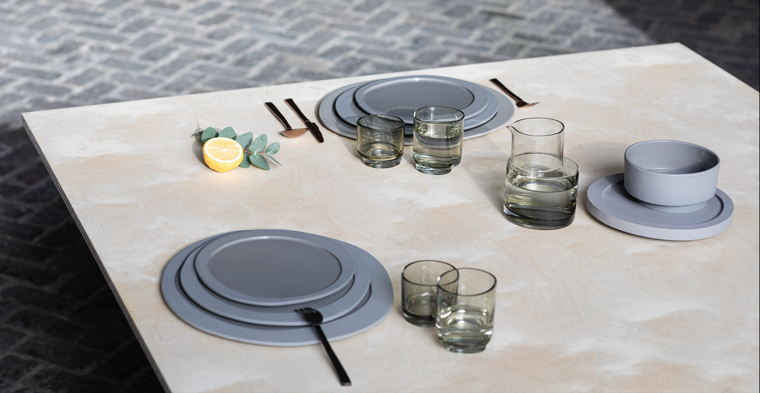 Assiettes plates