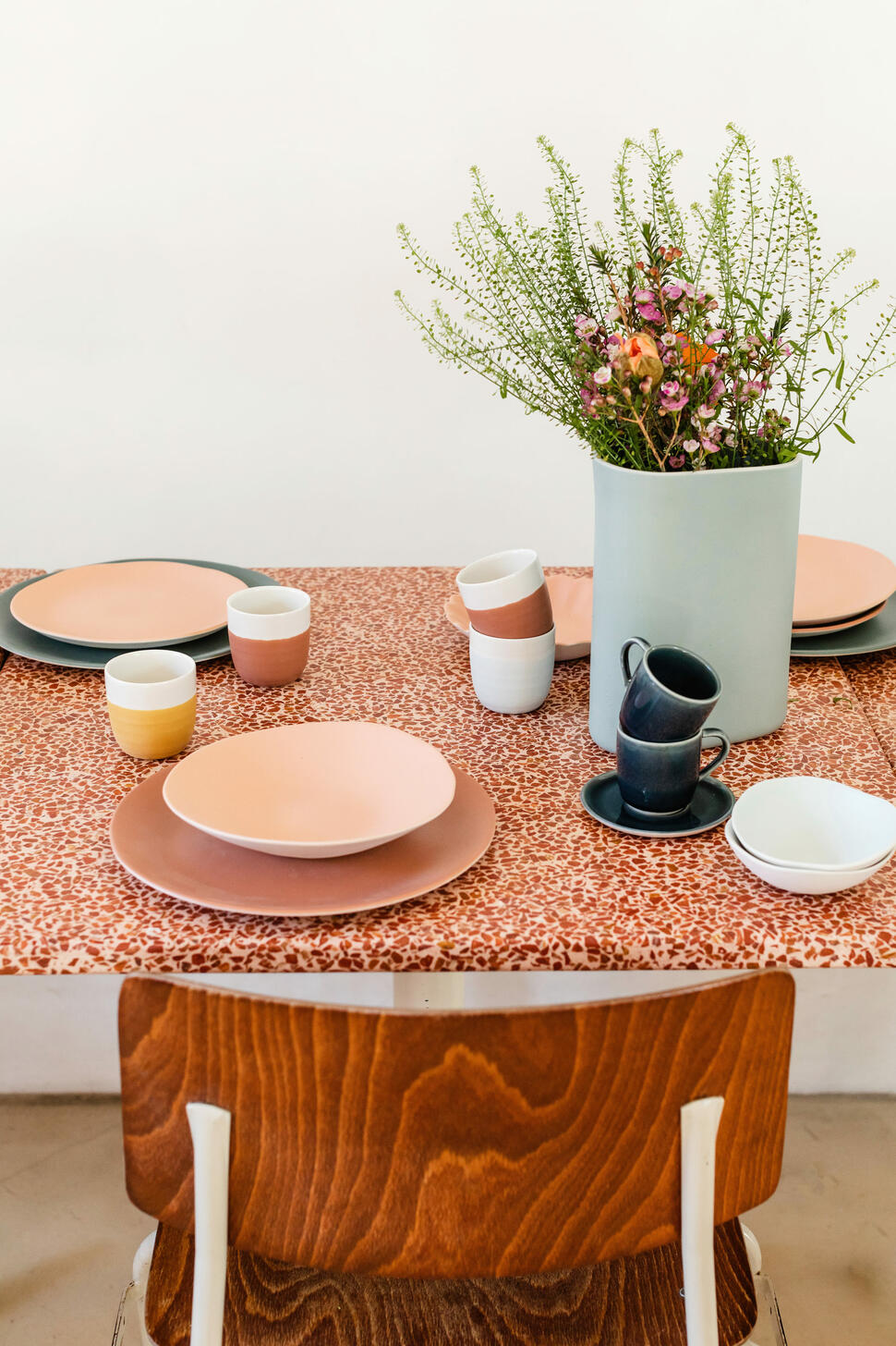 Bord L Maguelone Tuin Granaatappel