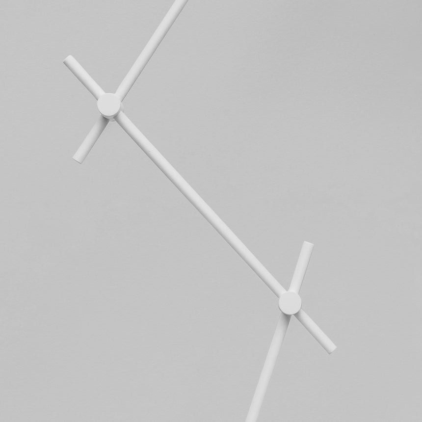 Arigato white table lamp