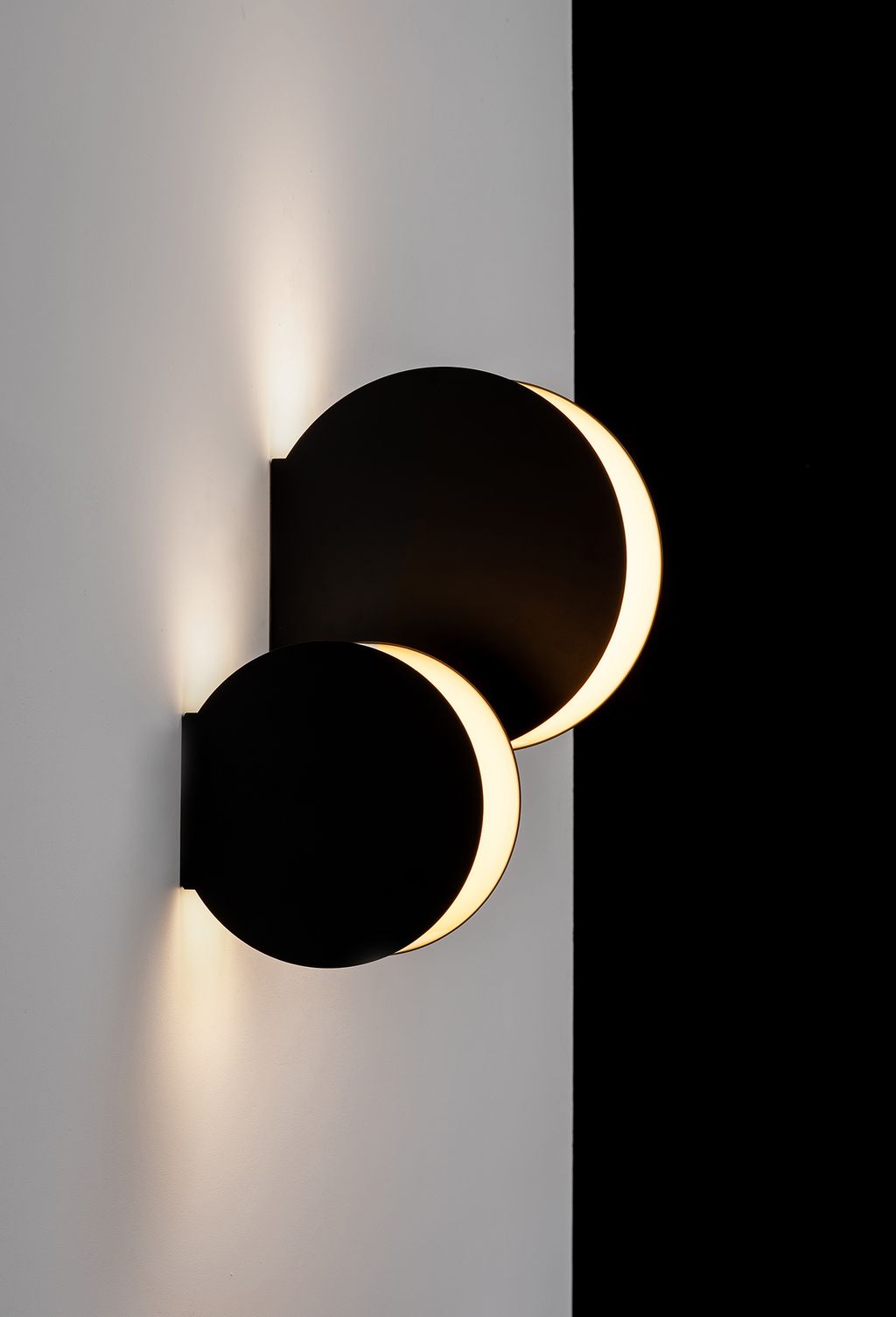 Ili Ili Coney Cone Suspension