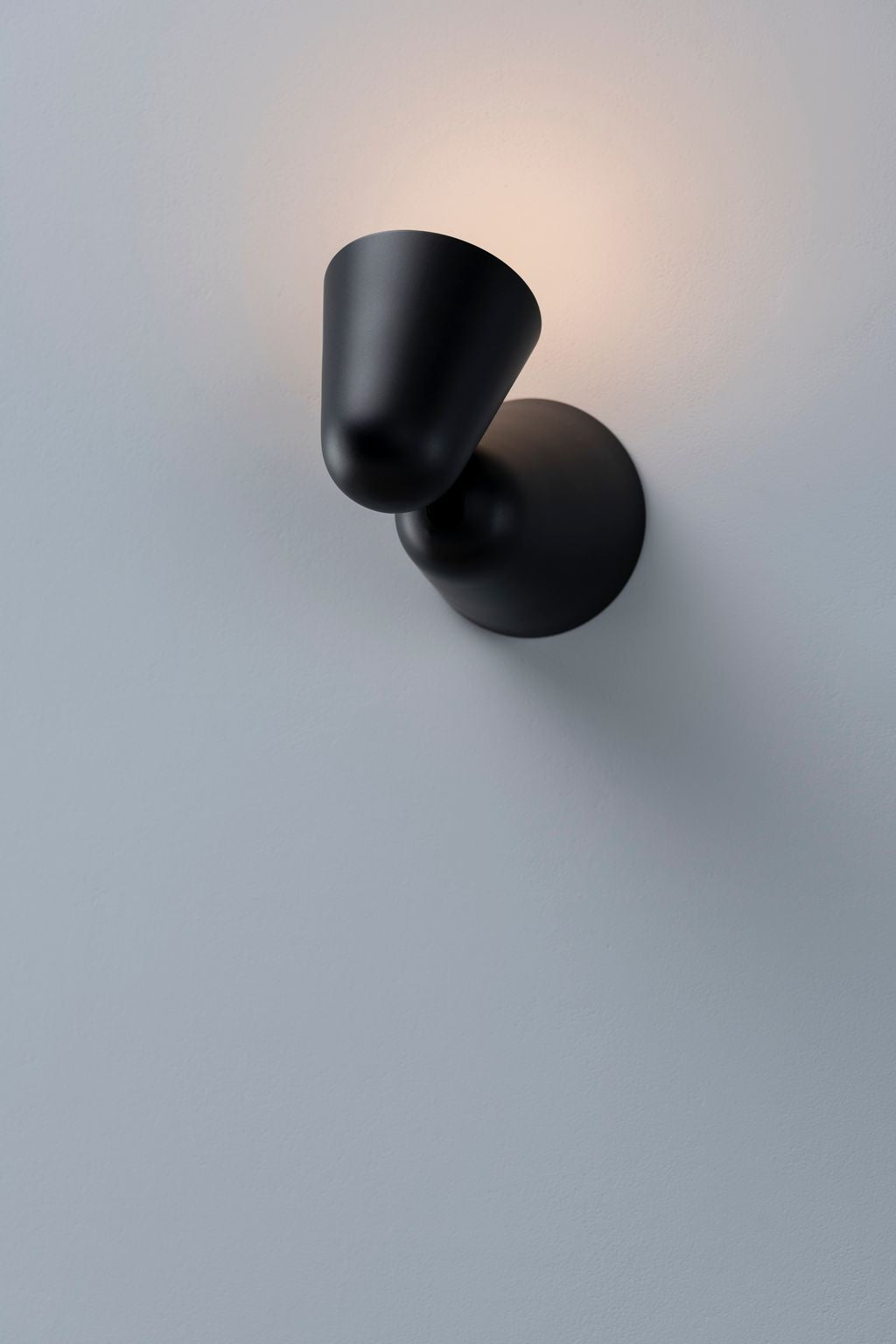 Ili Ili Coney Cone Suspension