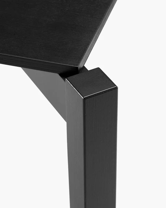 Eloïs black beech square table
