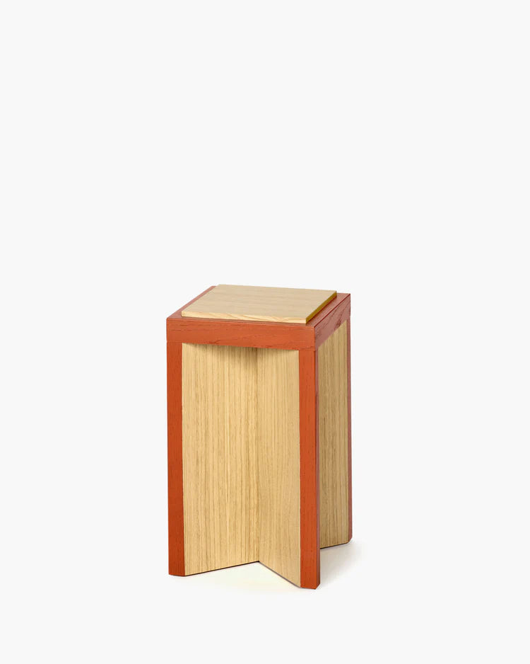 Kubé 4 cream oak side table