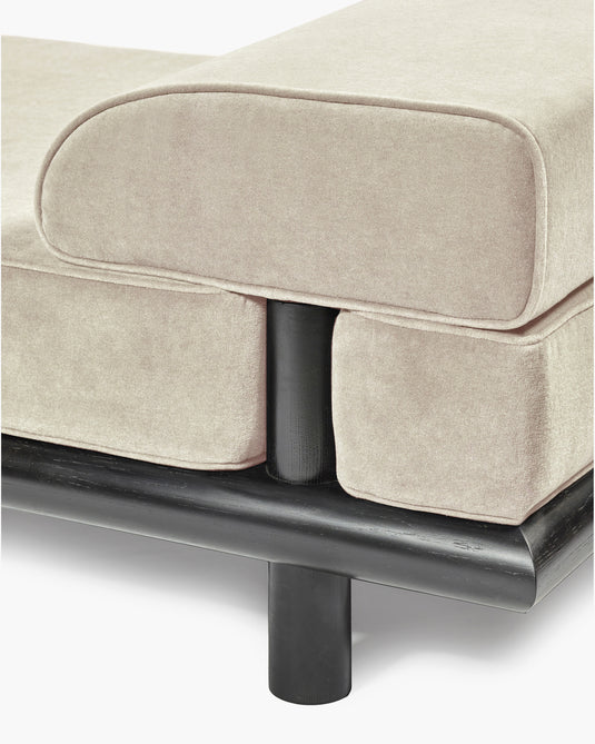 Lit de jour velours gris + cadre chêne teinté noir Beth