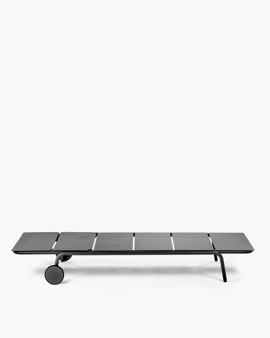 Auguste Black Aluminum Deckchair