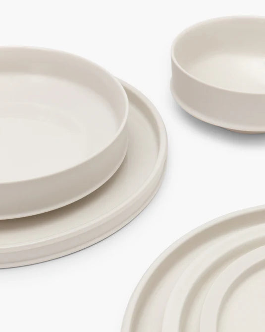 Complete set van 28 albasten stukken uit een collectie 