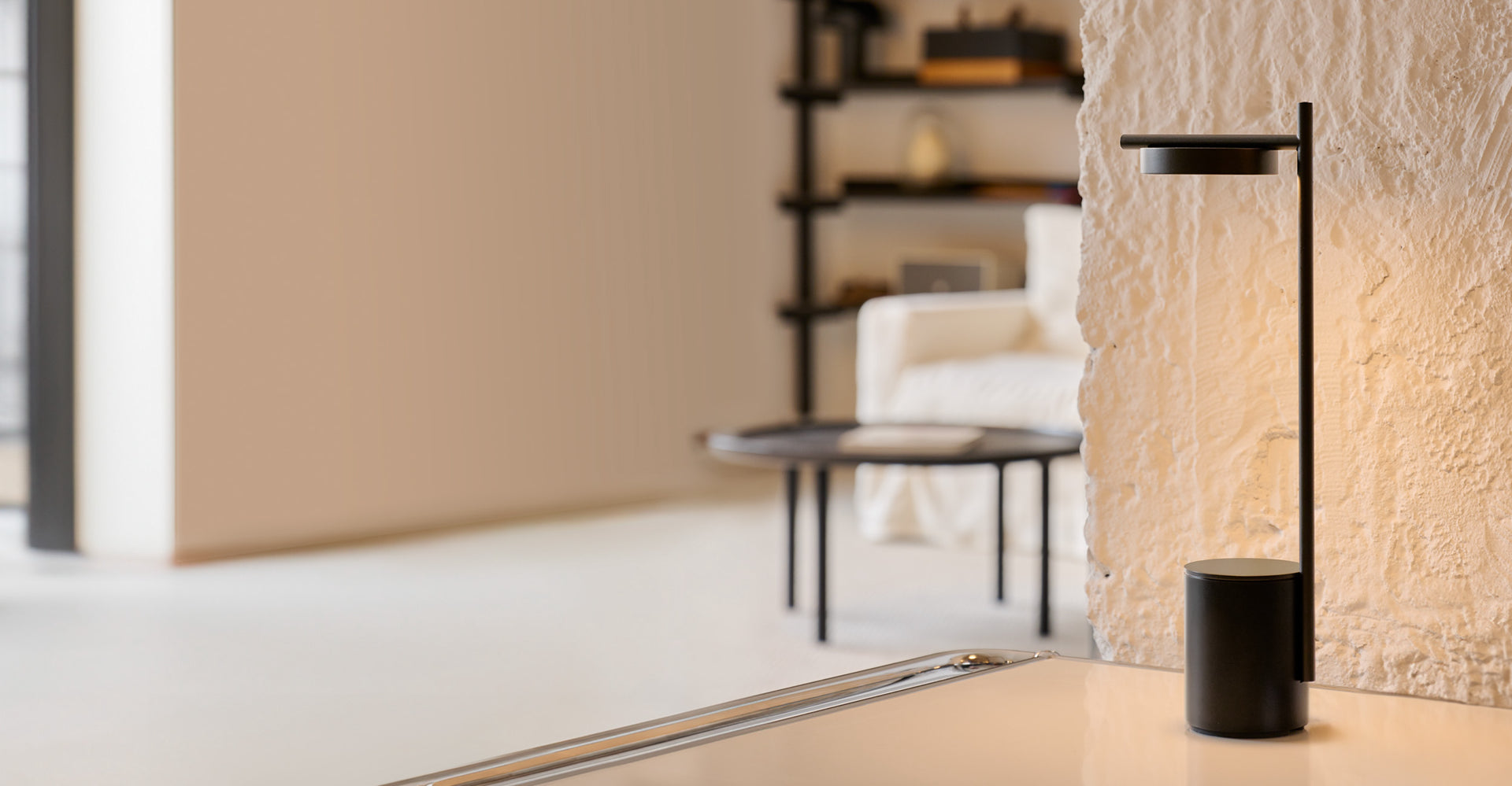 Igram I White Table Lamp