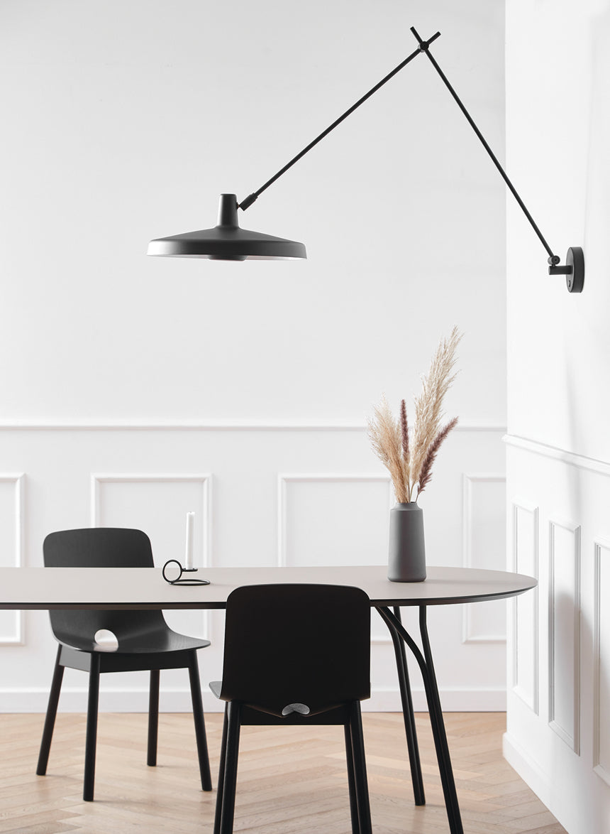 Arigato 45 zwarte muur